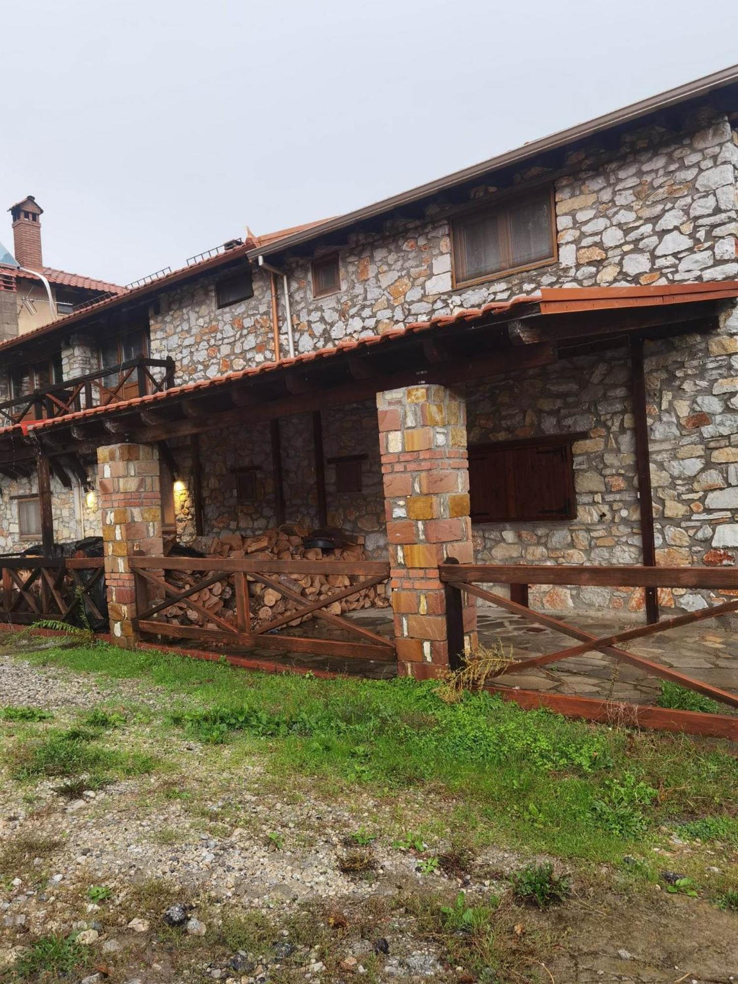 Traditional Stone Cottage In Palio Elatohori Exteriör bild